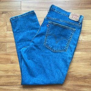 Levi’s 512 Classic Slim Tapered Jeans. Size 20M